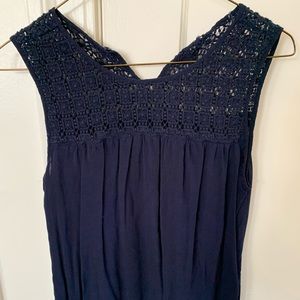 Bundle Of Two stunning Gap tank tops